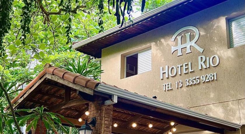 グアルジャ Hotel Rio 2つ星 ホテル プール