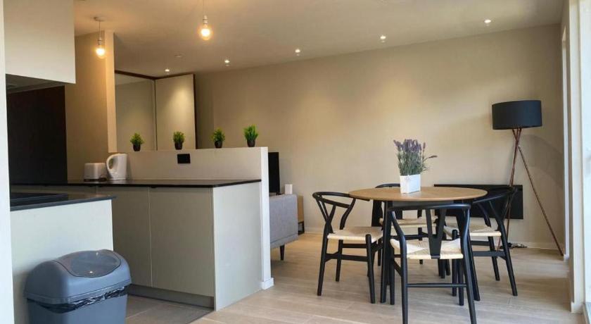 Joyful Group - Deansgate 2BR Chic City Gardens Apartment