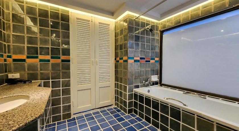 Image of Chalet Room 2