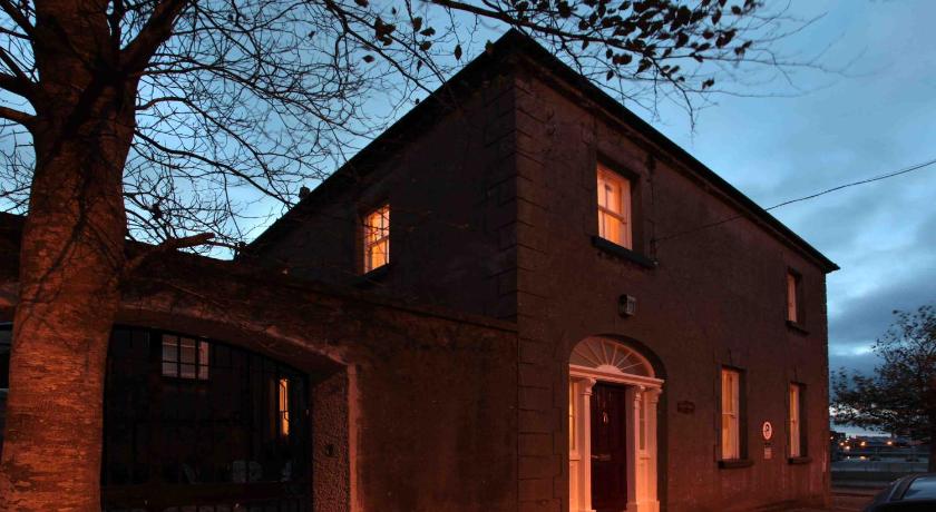 Corrib House Guest Accommodation photo