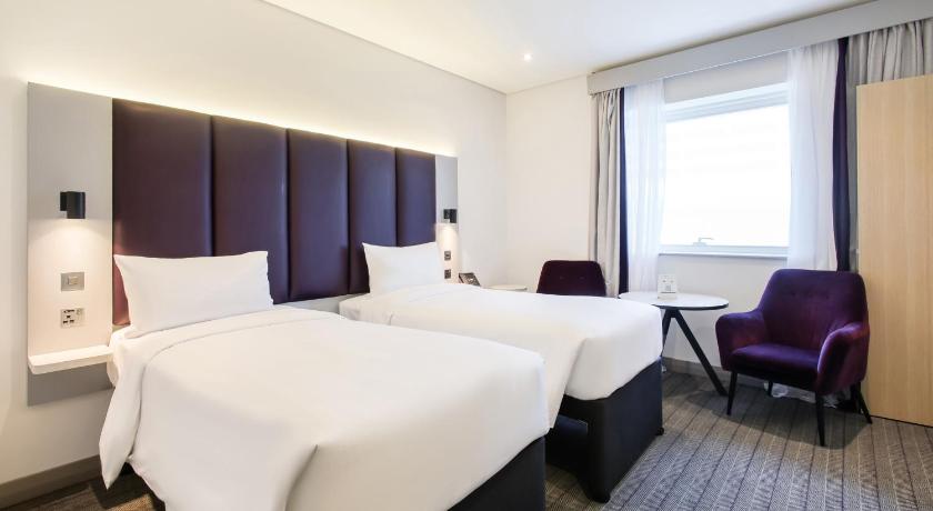 Image of Interconnecting Family Room - Free DXB Airport Shuttle Every 30min to T1&3 5