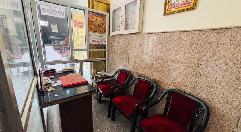 Omji Ashram - Shri Kathiya Mandir - 2km from Ram Temple - image 12