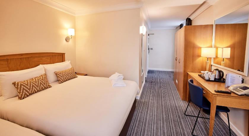 Image of Family Room 0
