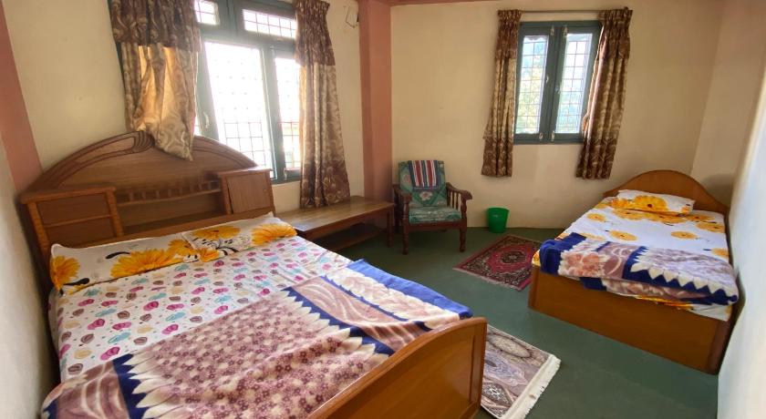 Base Top Lodge — Pokhara (2)