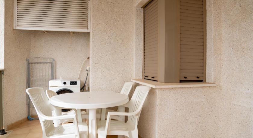 Image of Two-Bedroom Apartment (5 Adults) 6