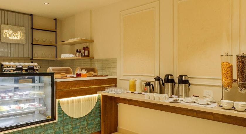 Olwen Suites - image 16