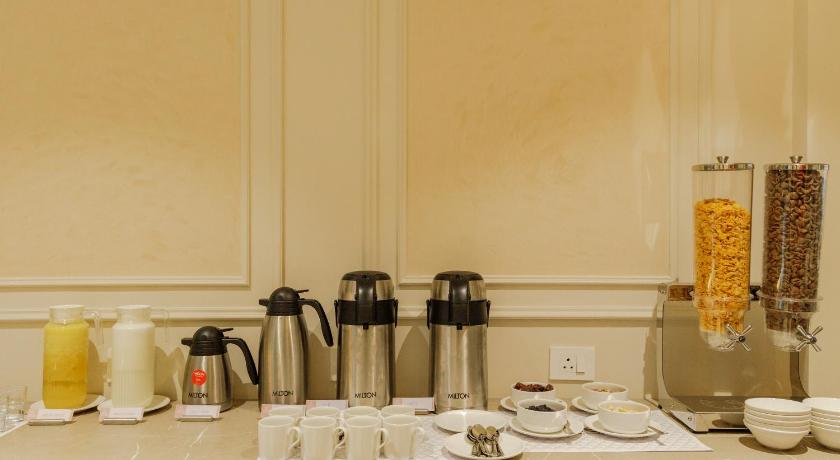 Olwen Suites - image 30