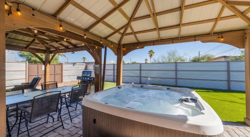 투손 (AZ) 3BR 2BA Jacuzzi Putting Green Close to Airport 4성급 숙소 외관