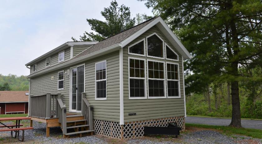 Hershey Camping Resort Loft Park Model 7 — Hotel in Annville (PA)