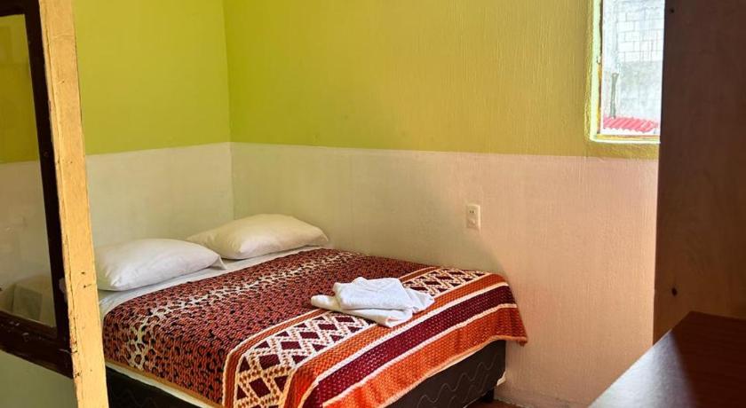 Imagen de Habitación Triple Confort con ducha (Comfort Triple Room with Shower) 13
