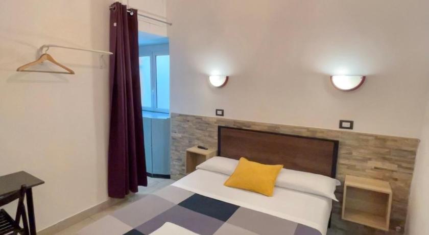 ローマ Overseas Guest House 3つ星 ホテル プール