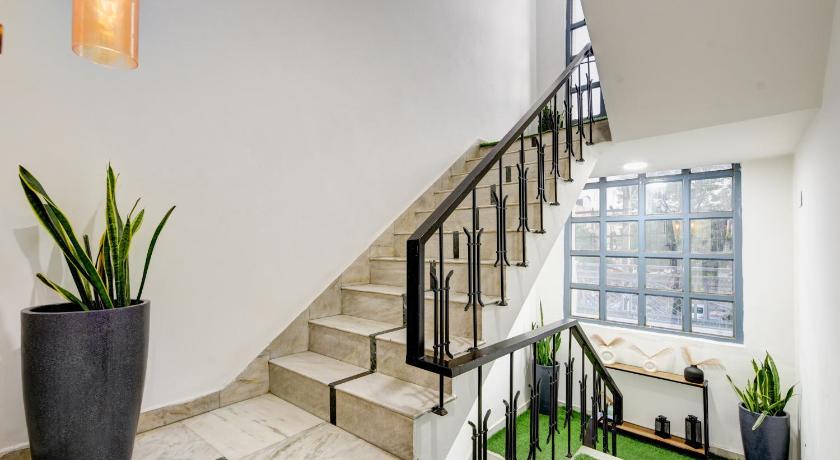 Gallivanto Inn - Rohini - image 28