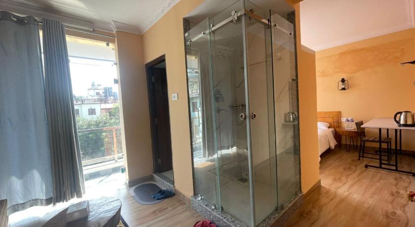 Tourist Apartment Baluwatar - Kathmandu  — Kathmandu (2)