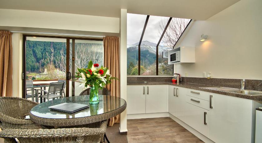 Image of 2 Bedroom Apartment 4