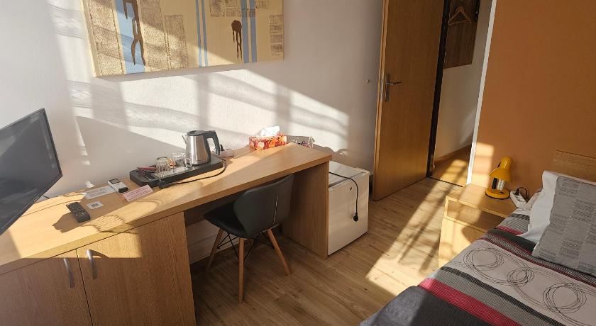 Image of Single Room 3
