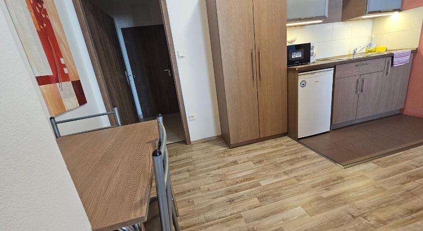 Image of Studio (1-2 Adults) 1
