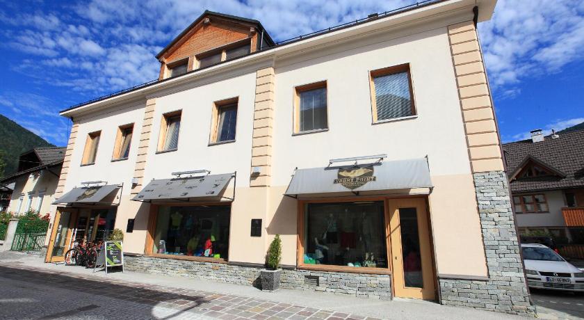 Apartments Budinek photo