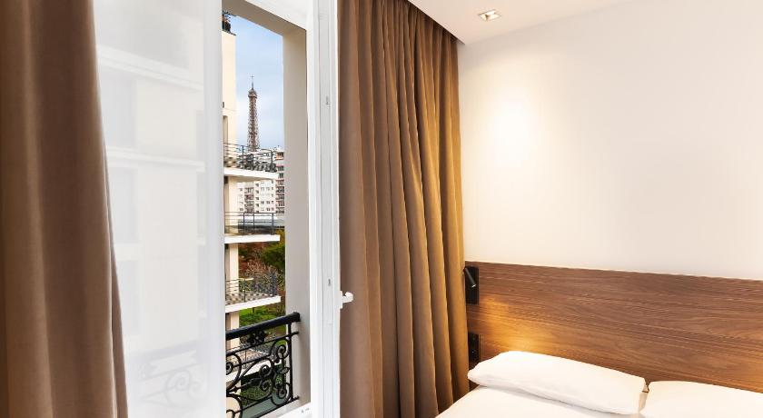 Les Suites Tour Eiffel