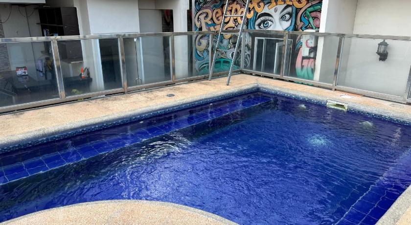 Image of Studio with Pool View 4
