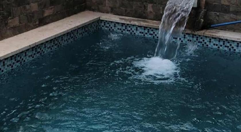 卢克索 Villa Dream 4星级 民宿 泳池