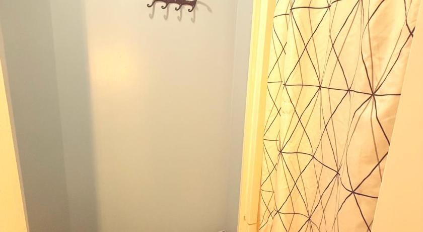 Image of Triple Room with Private Bathroom 9