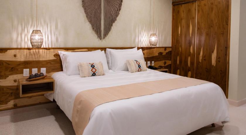 Oaxaca Luuna de Jade 4-Star Hotel suite