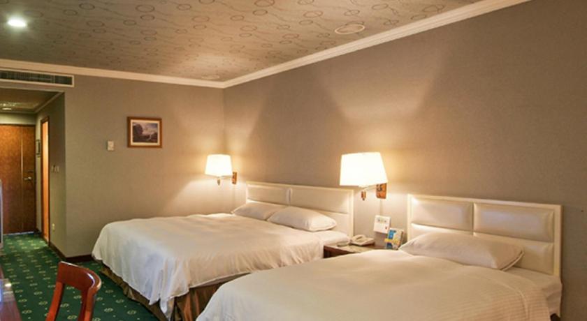 Image of Extended Stay Suite with Two Queen Beds 1