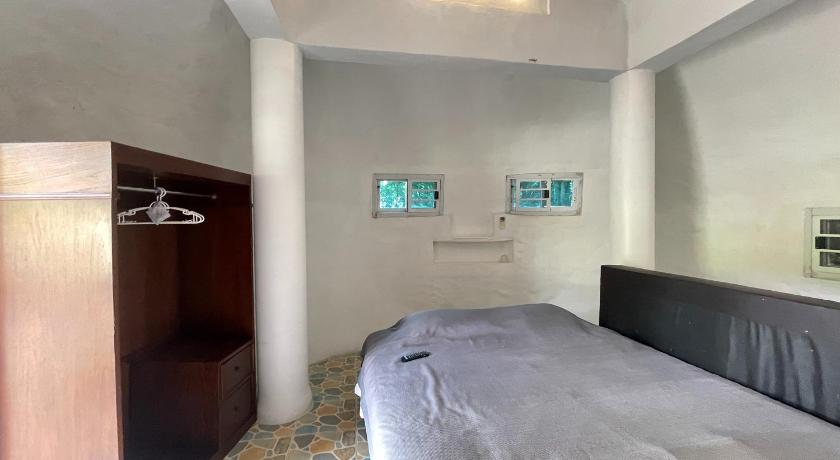 Image of Deluxe Room 16