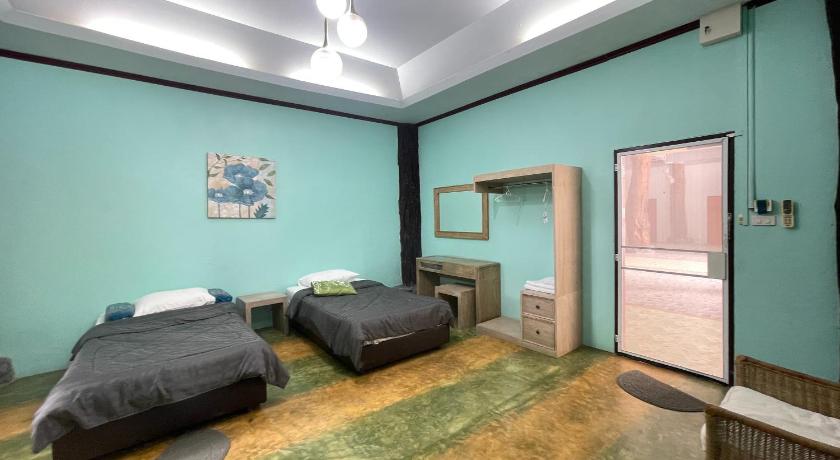 Image of Superior Twin Room 0