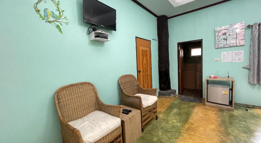 Image of Superior Twin Room 8