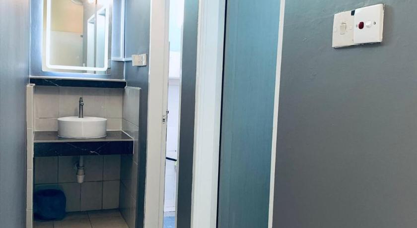Image of Economy Quadruple Room with Shared Bathroom 2