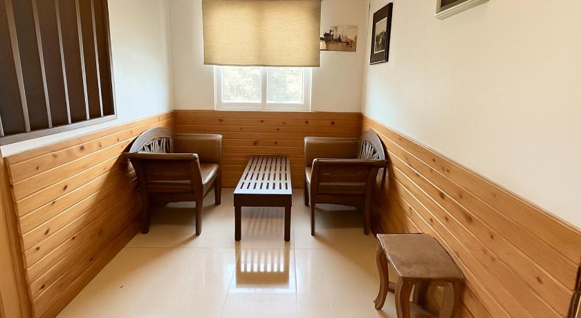 Image of Executive Suite 11