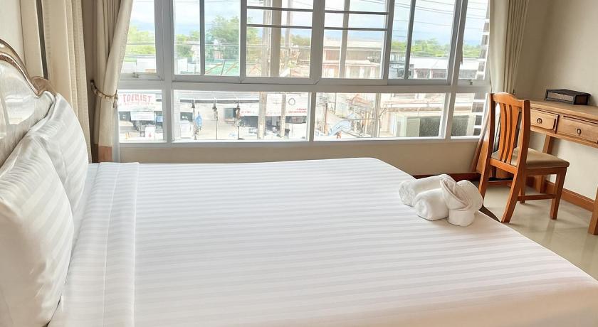 Image of Executive Suite 3
