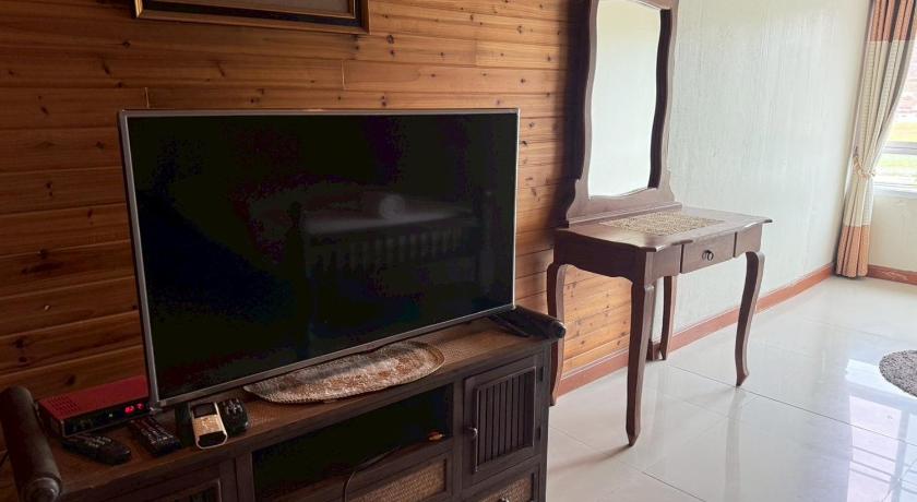 Image of Executive Suite 12