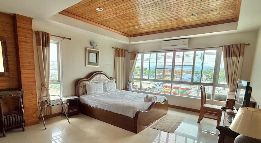 Image of Executive Suite 0