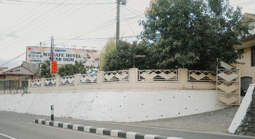 My Cafe Hotel near UGM Yogyakarta Mitra RedDoorz - image 15
