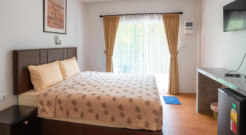 Image of Superior King Bed 1