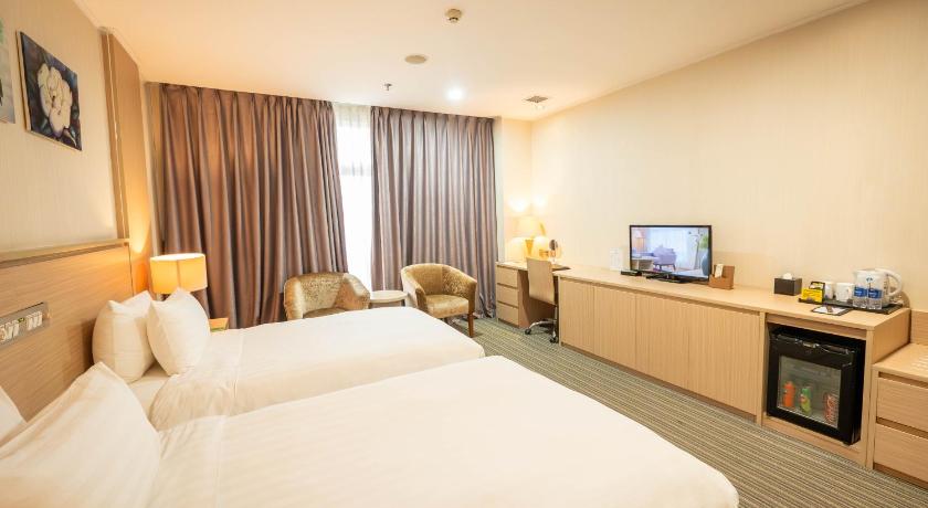 Image of Executive Twin Room 5