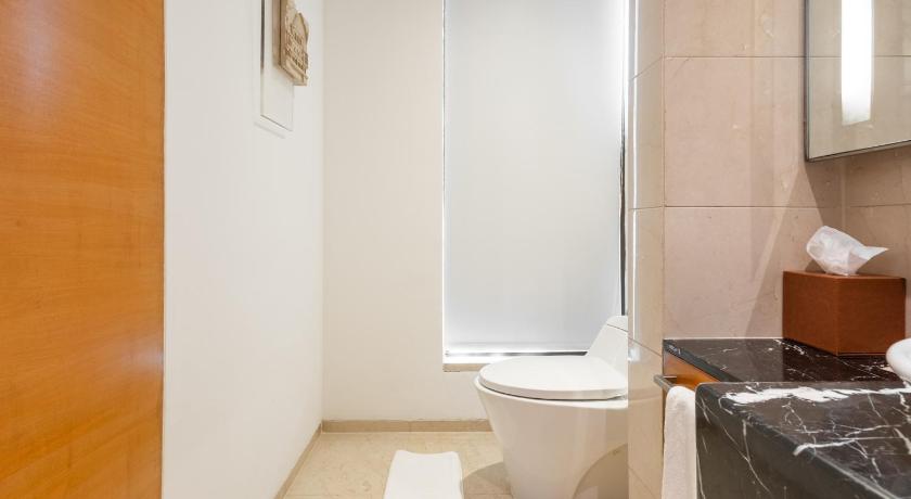 Image of Hyatt Executive Suite 12