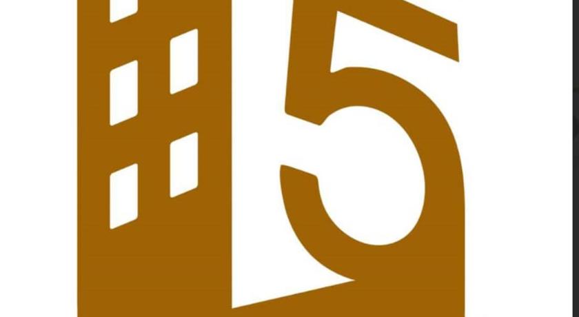 Apartment 5 - image 2