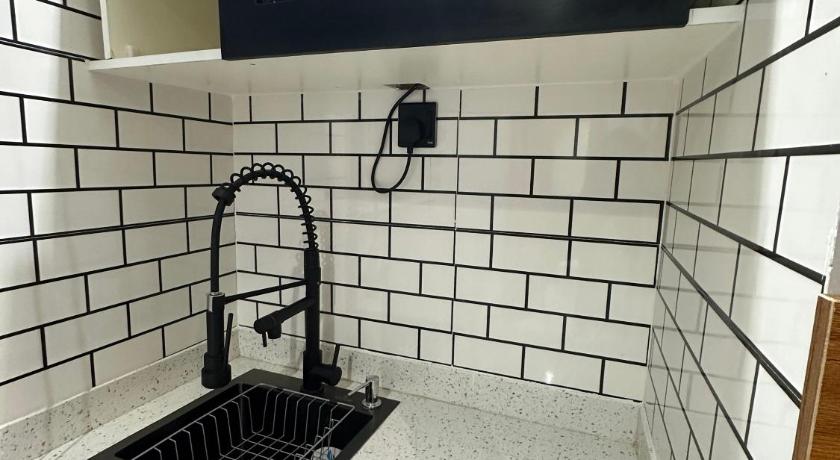 Apartment 5 - image 5