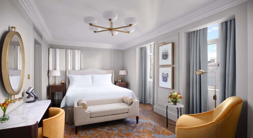 Image of One-Bedroom Suite 4