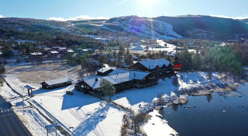 Stay in the heart of Geilo, walk to everything