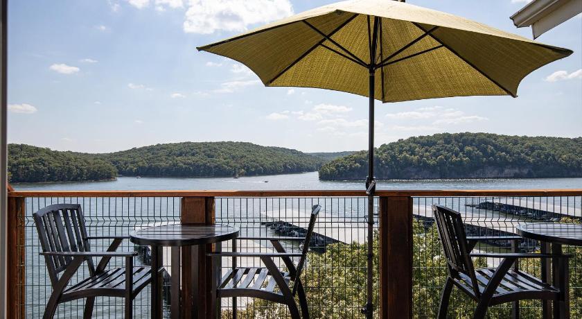 오세이지 비치 (MO) Amazing Lake Views with Pool, Loft, & Balcony 4성급 숙소 로비