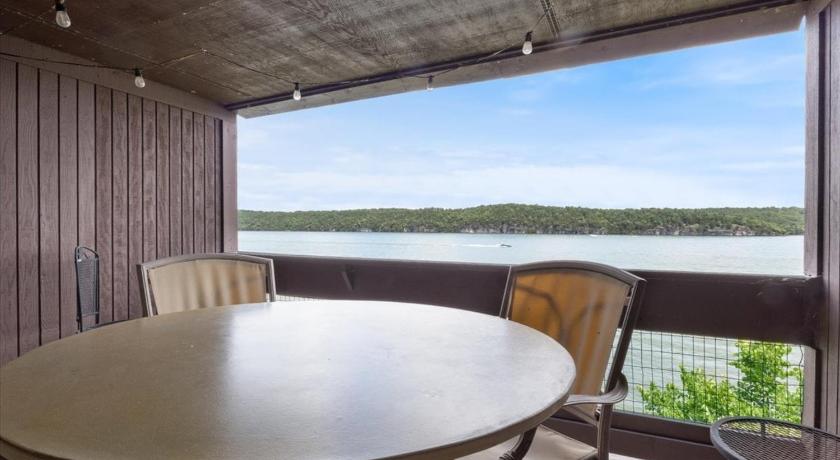 오세이지 비치 (MO) Spacious Pet-Friendly Lakeview Condo w/ Boat Slip & Pools 5성급 숙소 외관