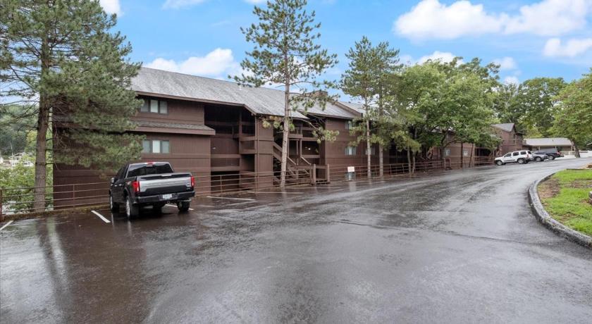 오세이지 비치 (MO) Spacious Pet-Friendly Lakeview Condo w/ Boat Slip & Pools 5성급 숙소 부대시설