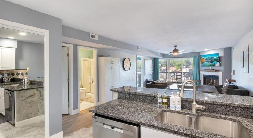 오세이지 비치 (MO) Lakeview Condo w/ 2 Pools & Beach - Family Fun Awaits at 21MM 4성급 숙소 부대시설