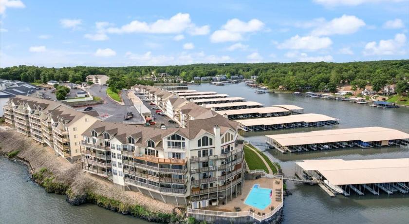 오세이지 비치 (MO) Lakeview Condo w/ 2 Pools & Beach - Family Fun Awaits at 21MM 4성급 숙소 수영장