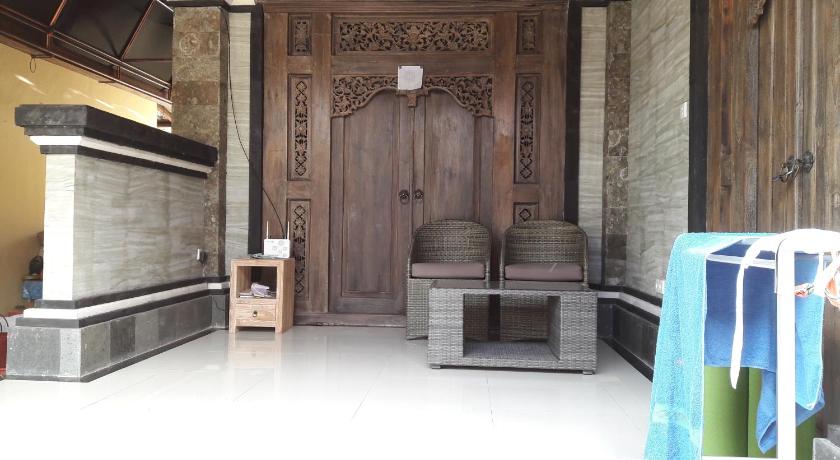 Three Ayu Family House photo