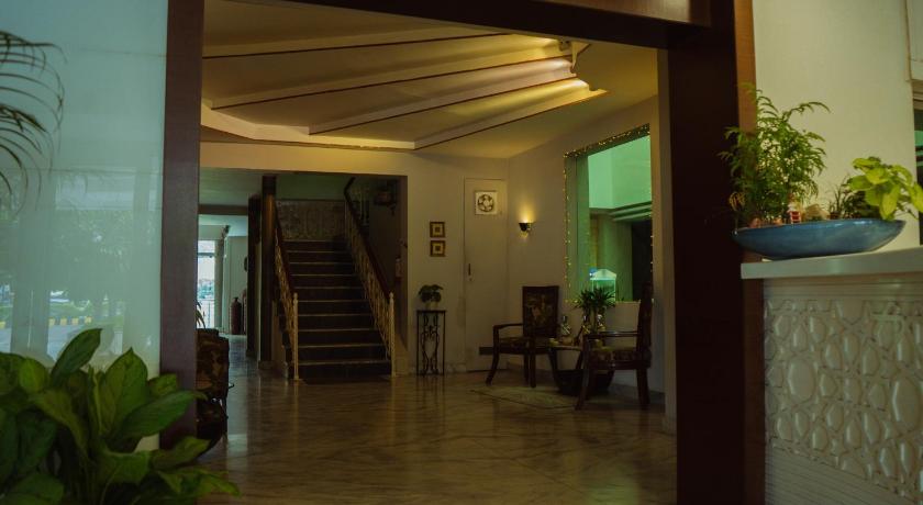Hotel Yatrik Since 1970 - image 49